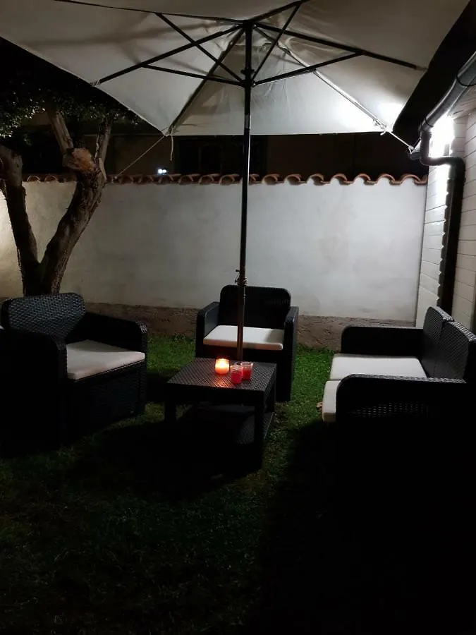 Guest House Il Faraone Фьюмичино Италия