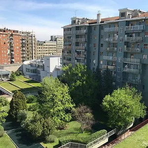 Feel@home Apartment+rooms Appartamento Milano