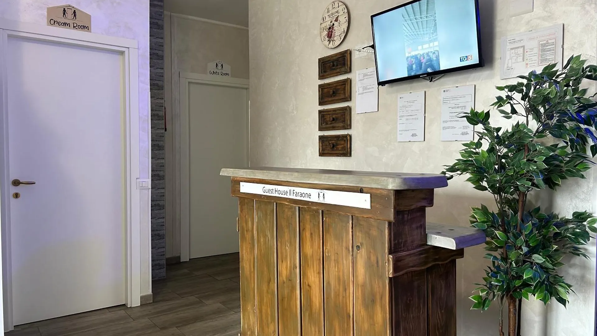 ***  Guest House Il Faraone Fiumicino Italy