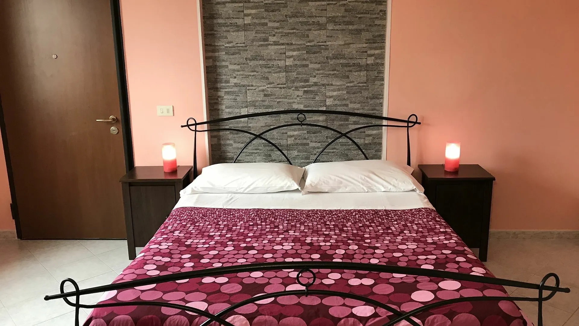 ***  RooMY - Guest House Il Faraone Fiumicino Italia